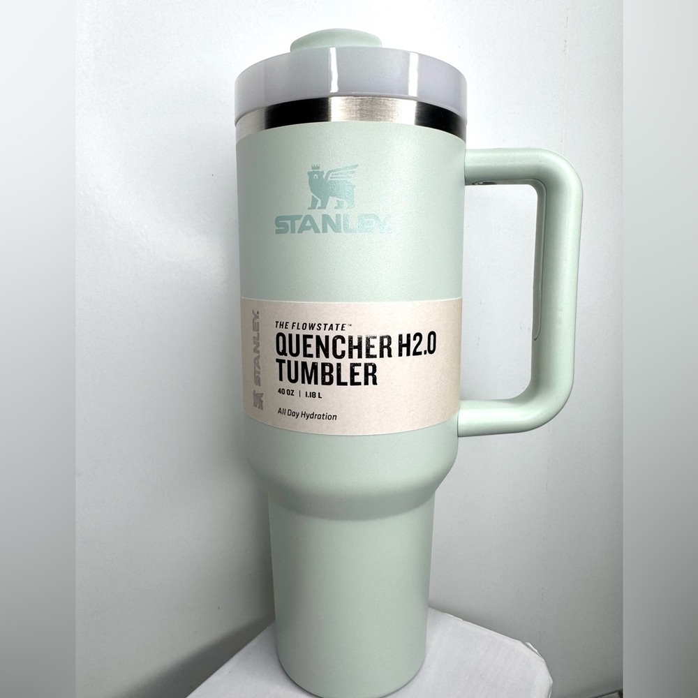 Stanley FlowState Quencher H2.0 Tumbler / 40oz / Color: Mist - Picture 1 of 13